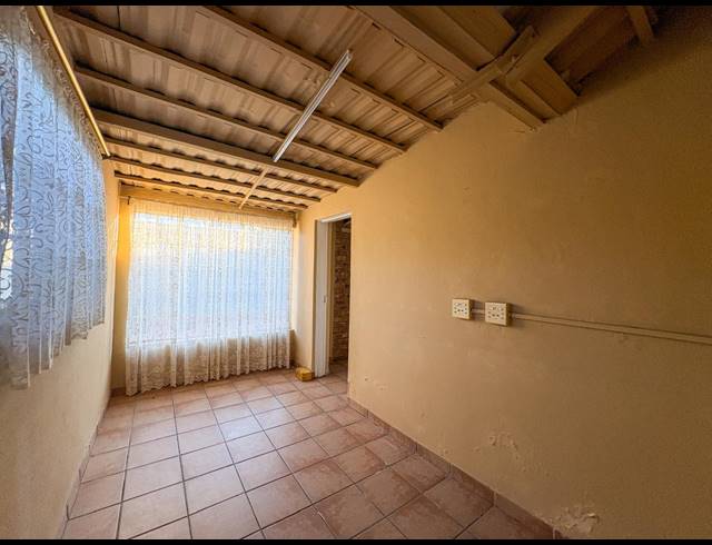 3 BEDROOM HOUSE FOR SALE IN HUNTINGDON